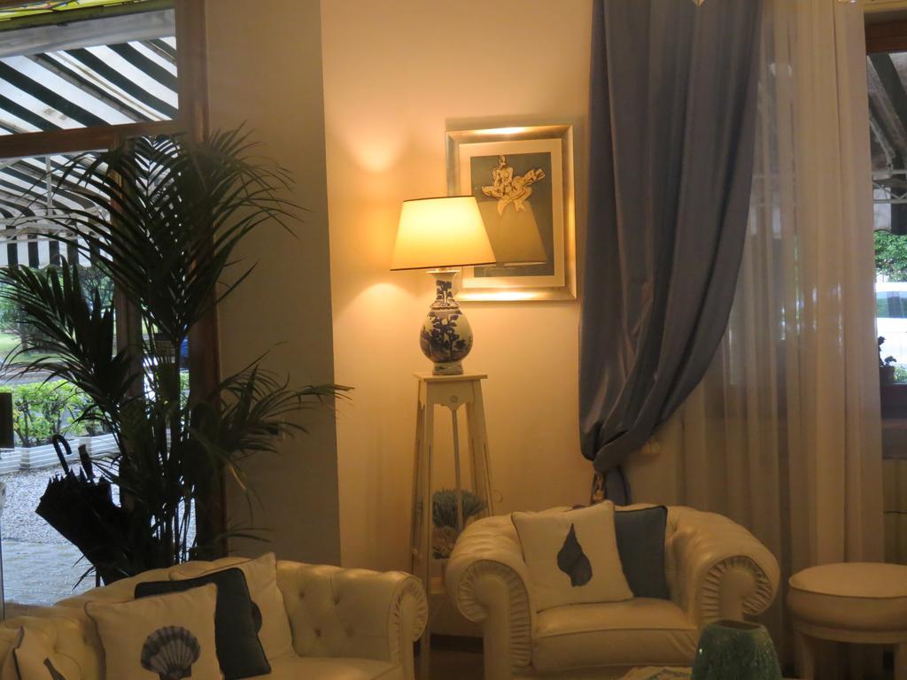 Hotel Tirreno Форте-дей-Мармі Екстер'єр фото