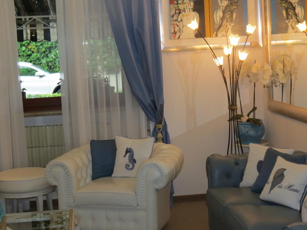 Hotel Tirreno Форте-дей-Мармі Екстер'єр фото